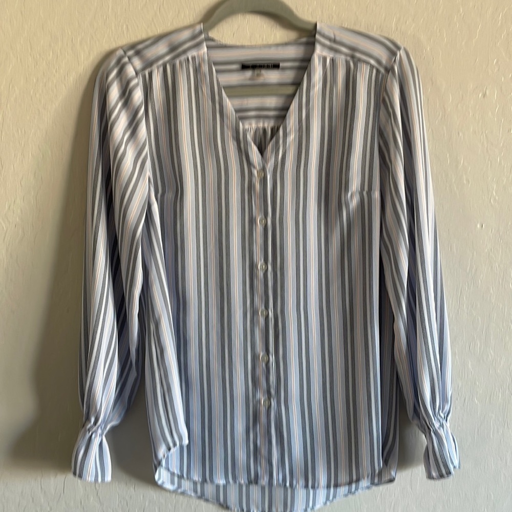 Tahari blouse
